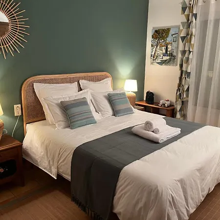 Bed & Breakfast Chai De Villeneuve-la-Riviere